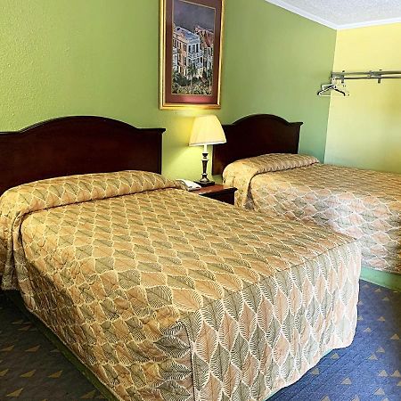 Luxury Inn Midland Kültér fotó