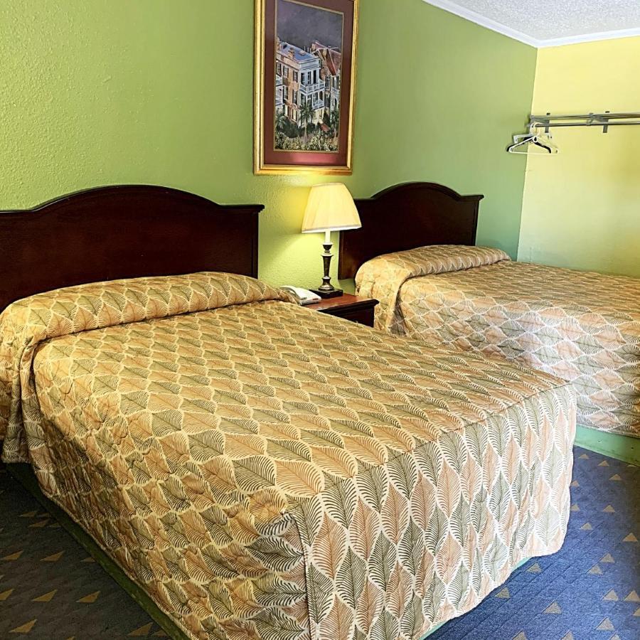Luxury Inn Midland Kültér fotó